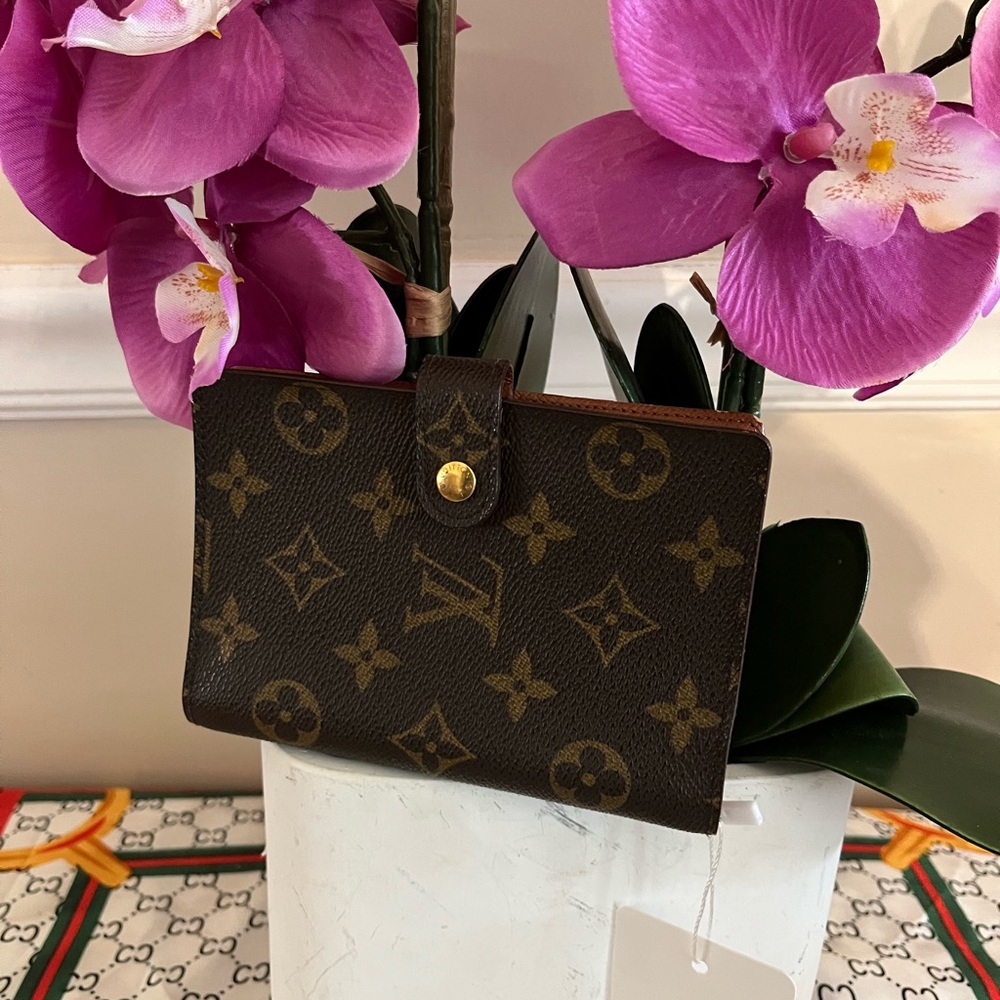 Brown Monogram Wallet - Picture 9 of 9